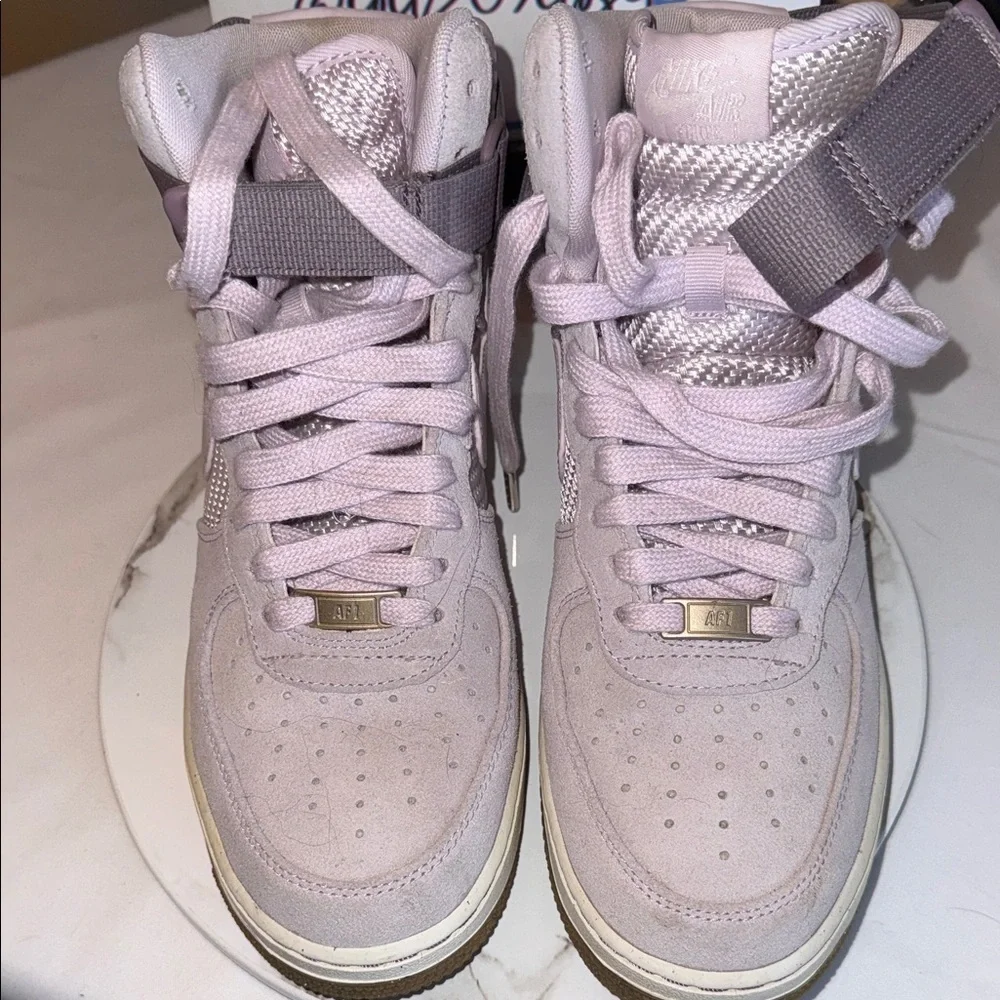 Women's High-Top Nike AF1 Sneakers in Light Purple and Cream